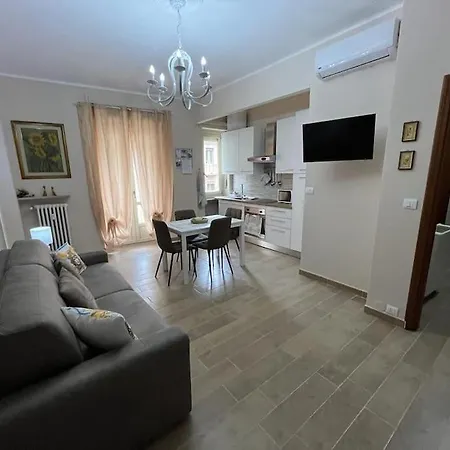 Apartmán Attico Briccarello -intero Appartamento- Air Conditioned-elegant With Free Wifi, Near Inalpi Arena And Sporting Club Torino-olimpyc Stadium *