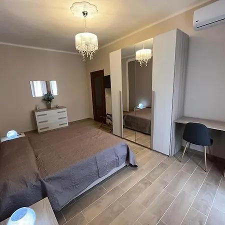 Apartmán Attico Briccarello -intero Appartamento- Air Conditioned-elegant With Free Wifi, Near Inalpi Arena And Sporting Club Torino-olimpyc Stadium Turín