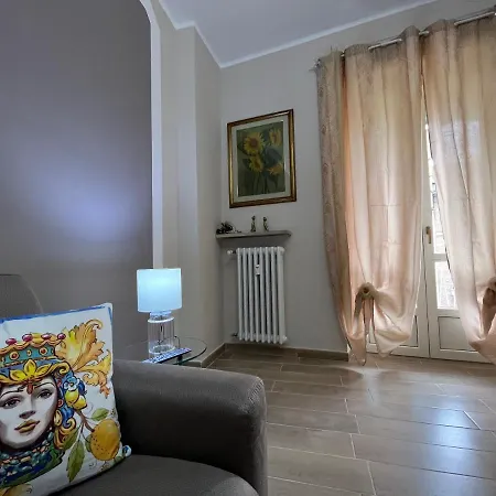 Apartmán Attico Briccarello -intero Appartamento- Air Conditioned-elegant With Free Wifi, Near Inalpi Arena And Sporting Club Torino-olimpyc Stadium *