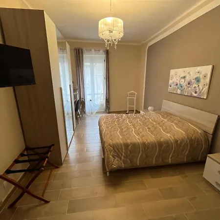 Attico Briccarello: Elegant Near Palaalpitour And Olympic Stadium